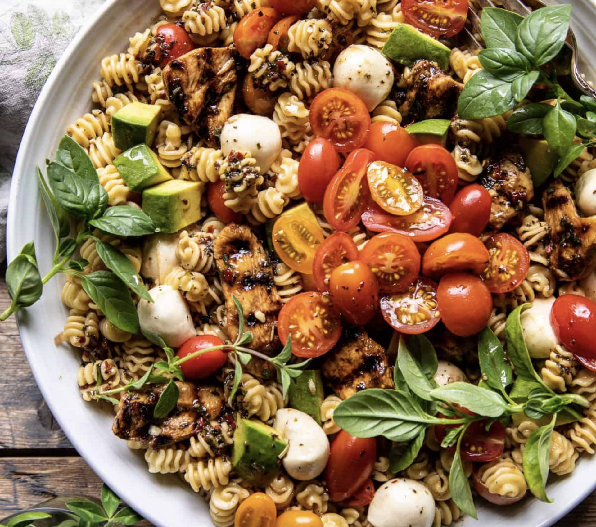 Balsamic Bell & Evans Grilled Chicken with Caprese Pasta Salad