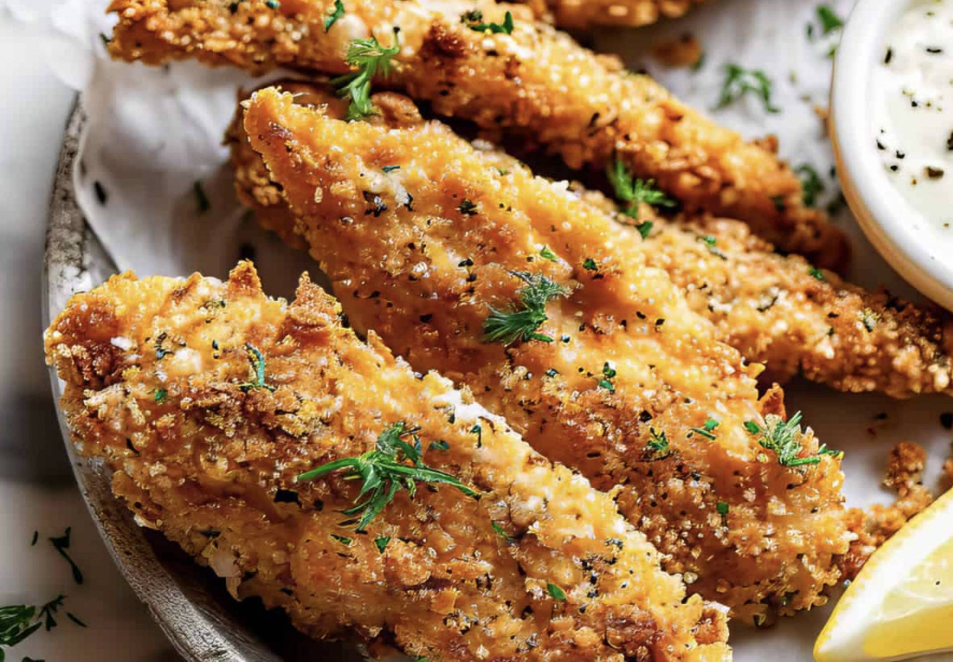 Bell & Evans Hot Honey Panko Chicken Tenders with Buffalo Honey Sauce and Green Beans (DF)