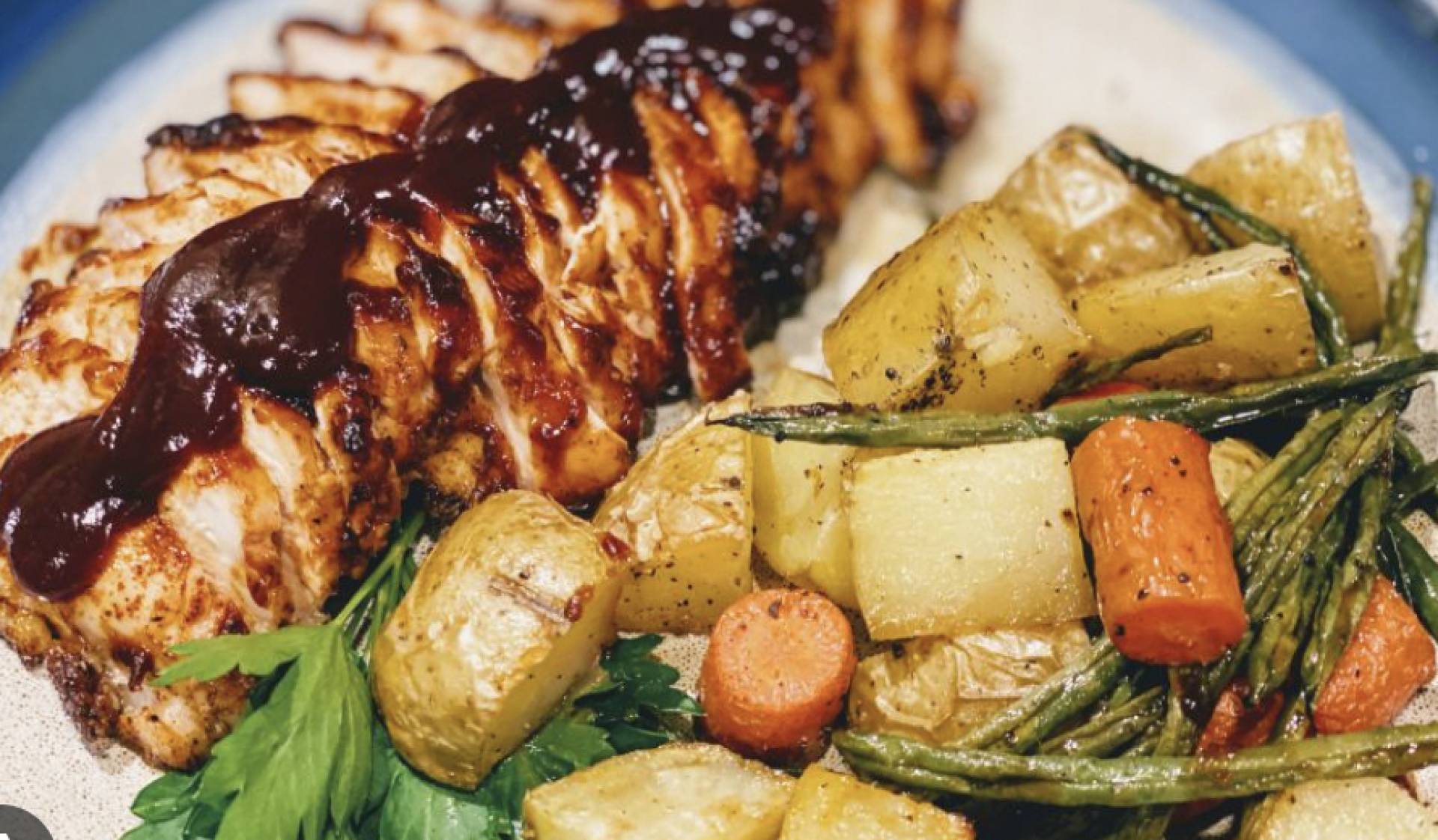 Sweet & Spicy BBQ Chicken w/ Yellow Potatoes & Green Beans (GF,DF)