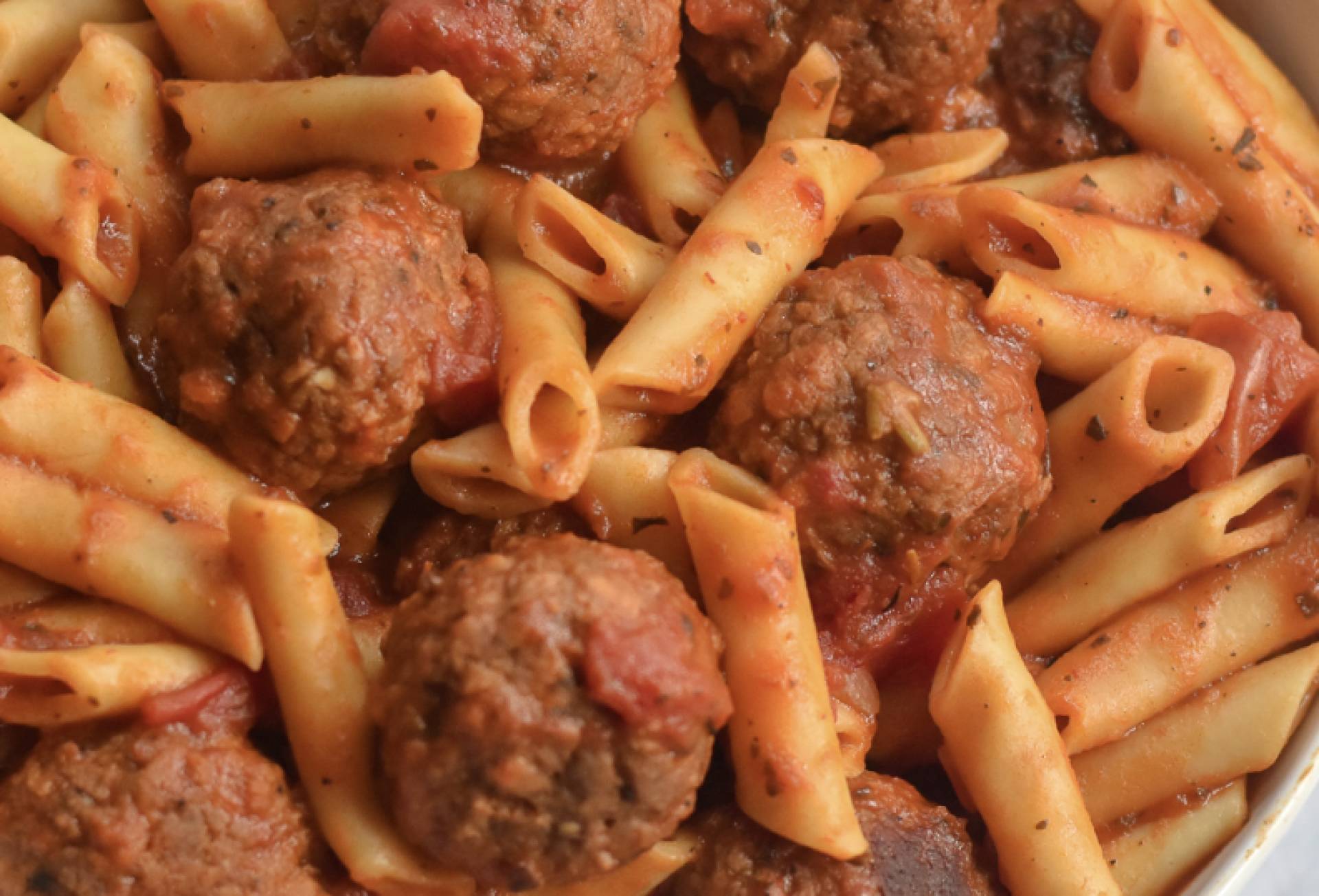 (GF/DF) Grass Fed Meatballs over GF Pasta w/ Marinara, Basil