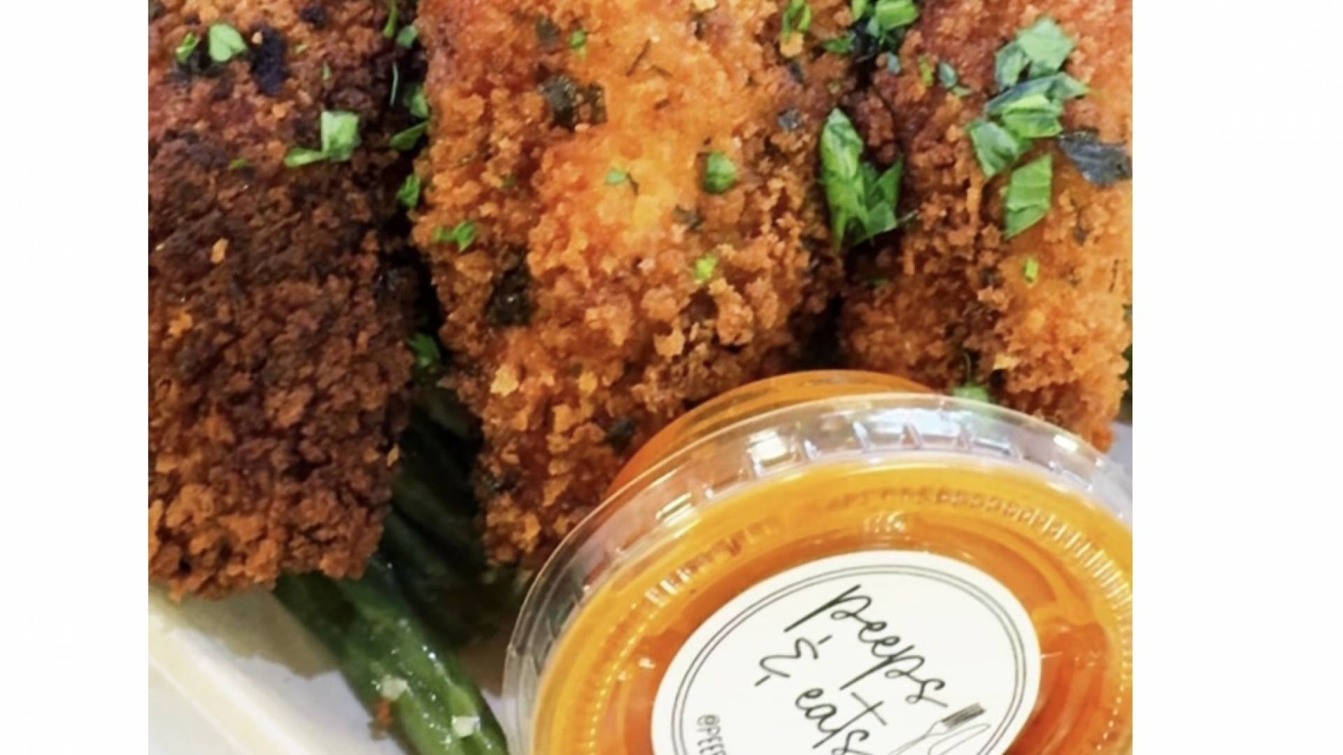 (GF) Hot Honey Panko Chicken Tenders with Buffalo Honey Sauce and Green Beans  (DF)