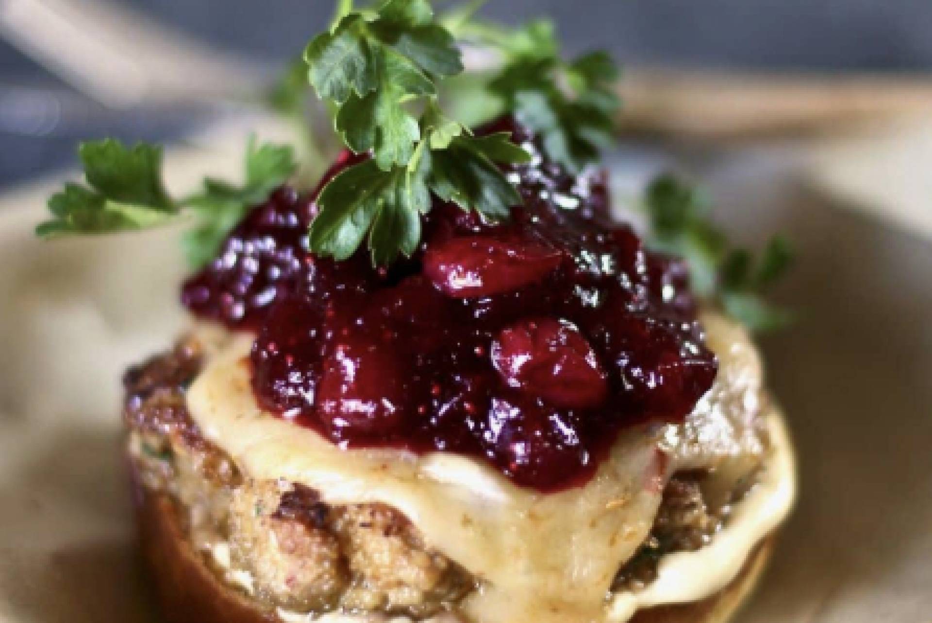 (GF/DF) Gobbler Turkey Burger, Sweet Potato Fries, Green Beans, and Florida Cranberry Sauce