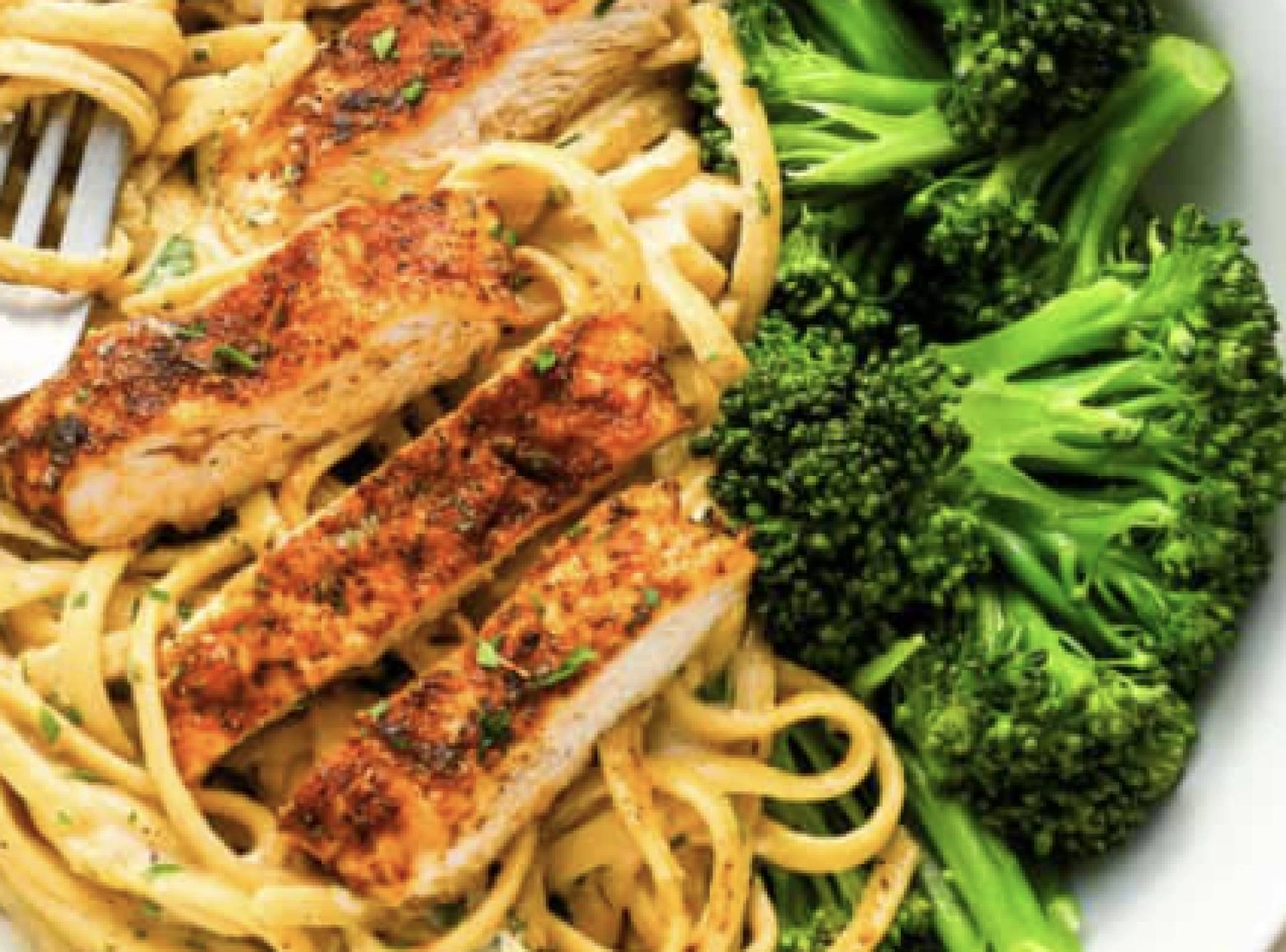 (GF/DF) Blackened Grilled Chicken over Lemon Pasta with Broccoli
